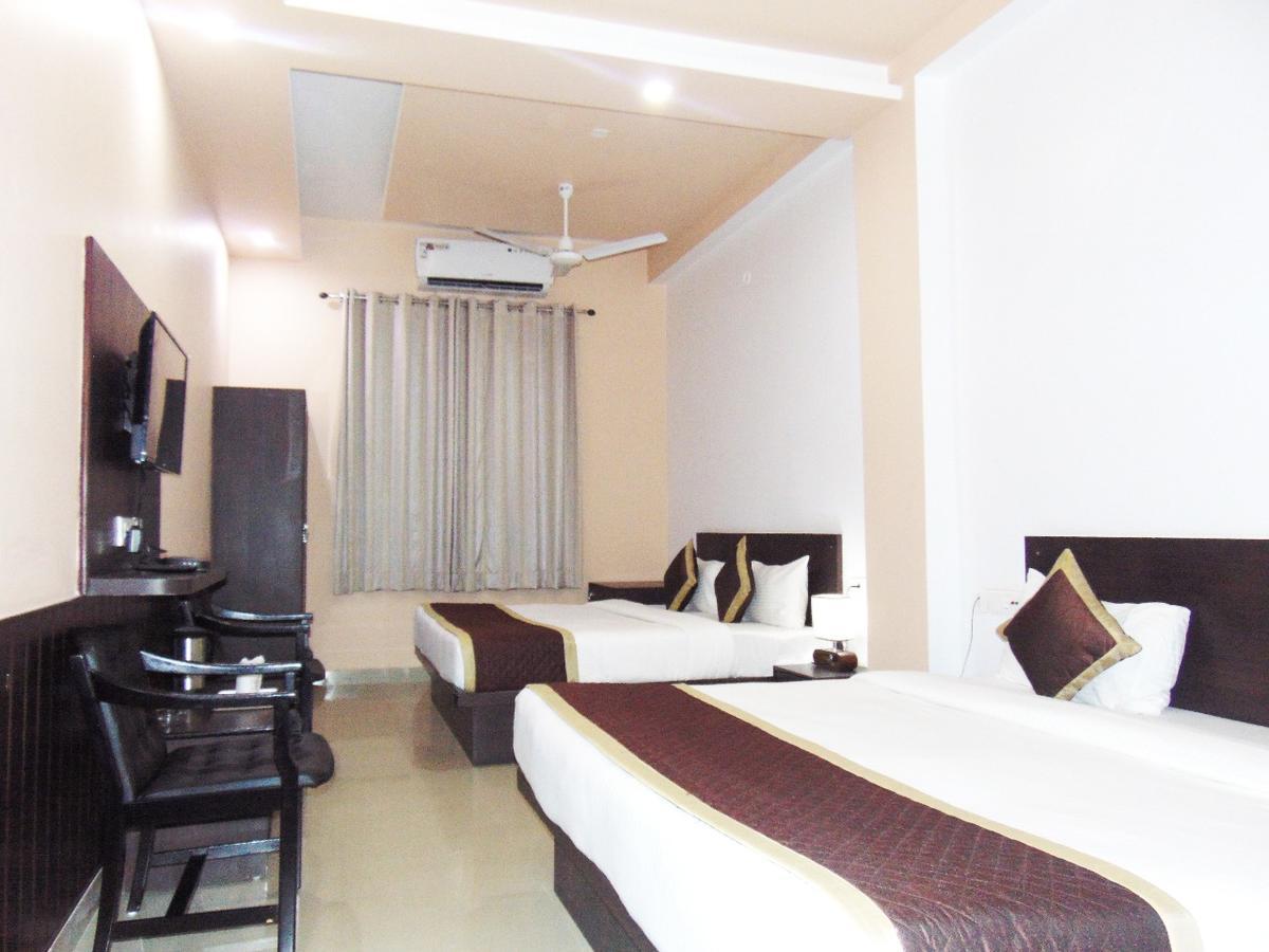 Makrana Raj Hotel Sikar Exteriör bild